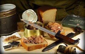 Салаты из маринованных шампиньонов и курицей Салаты из маринованных шампиньонов и курицей