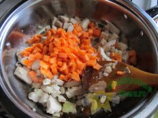 Как приготовить картошку тушеную с курицей